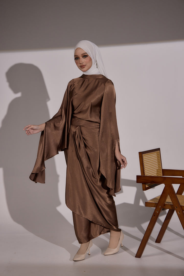 Emily Two-Way Set in Espresso Brown