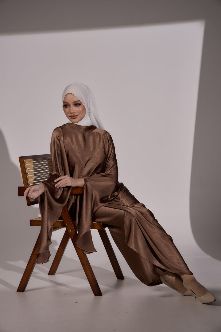 Emily Two-Way Set in Espresso Brown