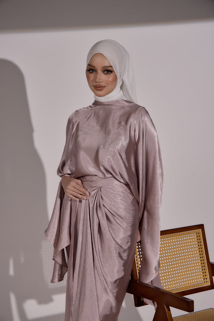Emily Two-Way Set in Moonstone Pink