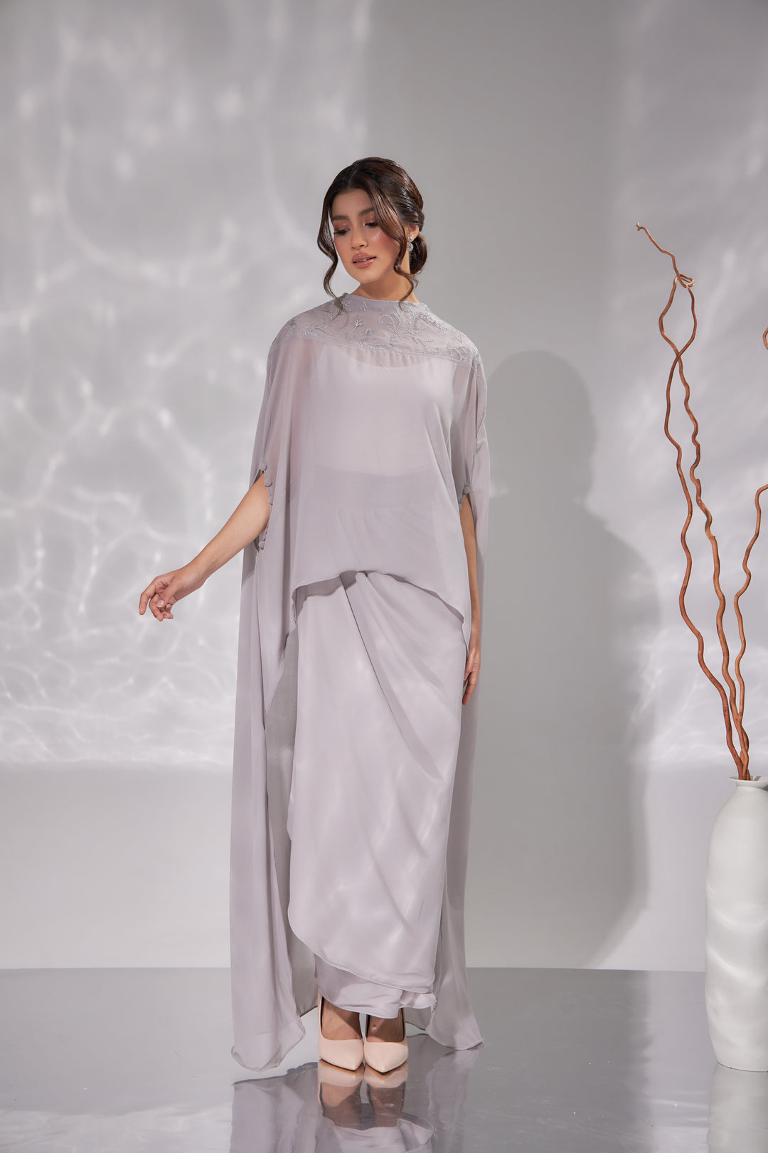 Enara in Dove Grey