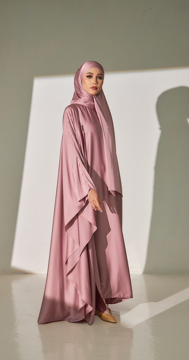 Sierra Abaya in Lilac Blush