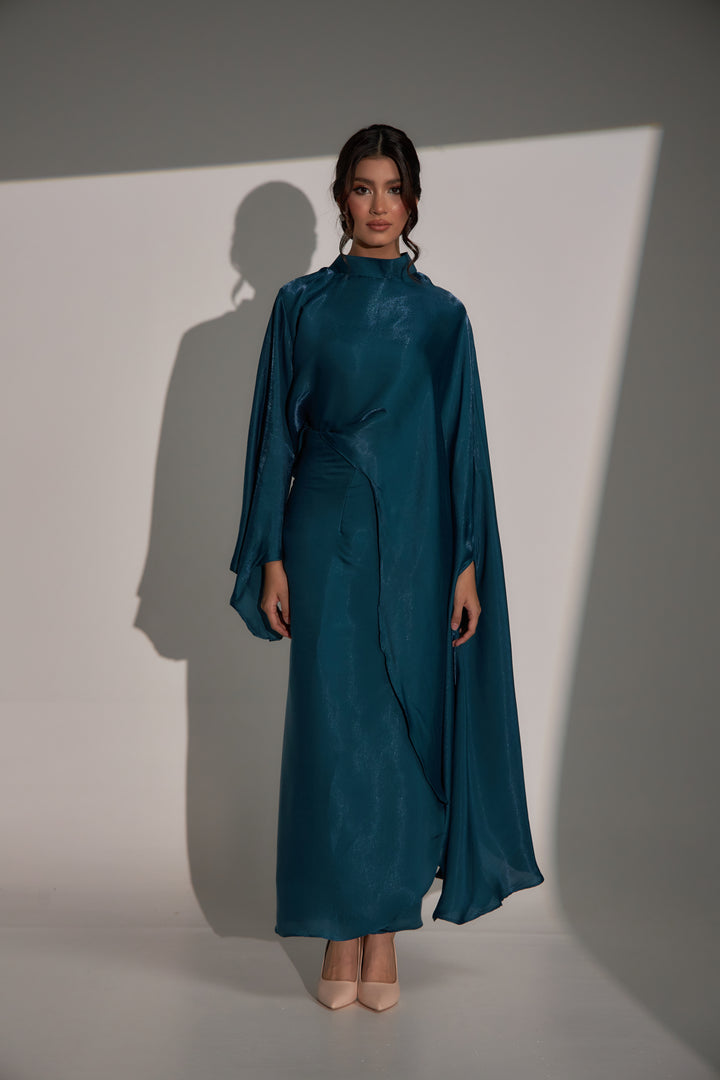 Yara Ethereal in Teal Blue