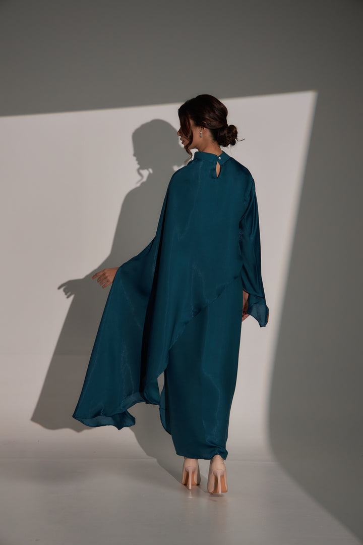 Yara Ethereal in Teal Blue